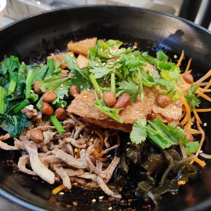 review photo of Flavours by Saute Dry Ramen Bowl Mala shared by @fourdollars on 17 Jul 2022 - review