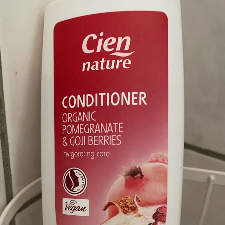 photo of Cien nature balsamo conditioner melagrana shared by @tyche on  18 Aug 2022 - review