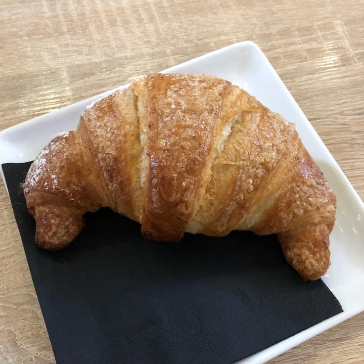 photo of Bar Centrale brioche vuota shared by @virginiapaladino on  17 May 2022 - review