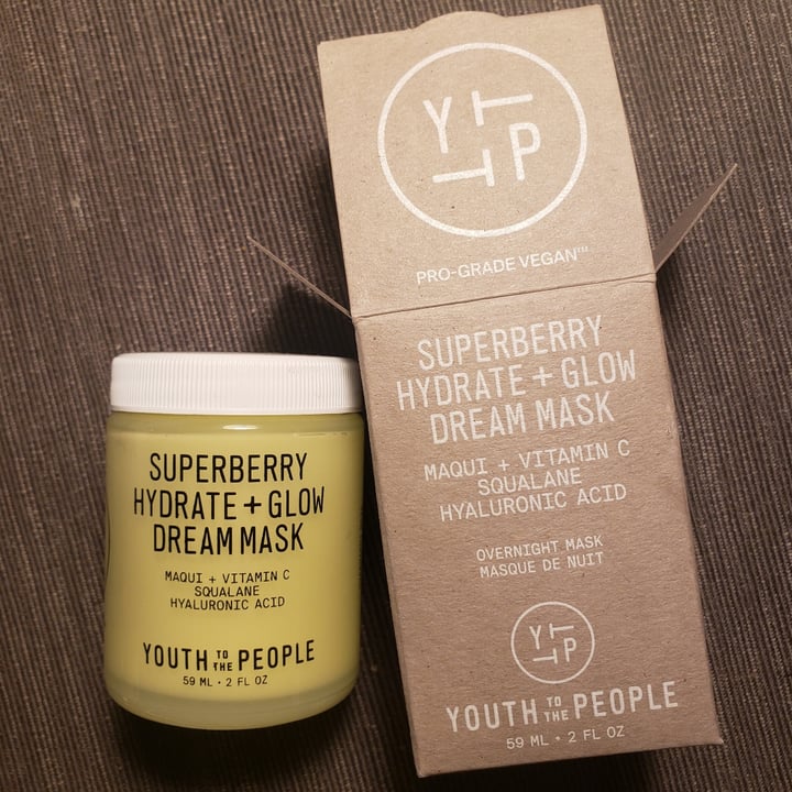 review photo of Youth To The People Superberry Hydrate + Glow Dream Mask shared by @doeshmoe1313 on 01 Jun 2022 - review