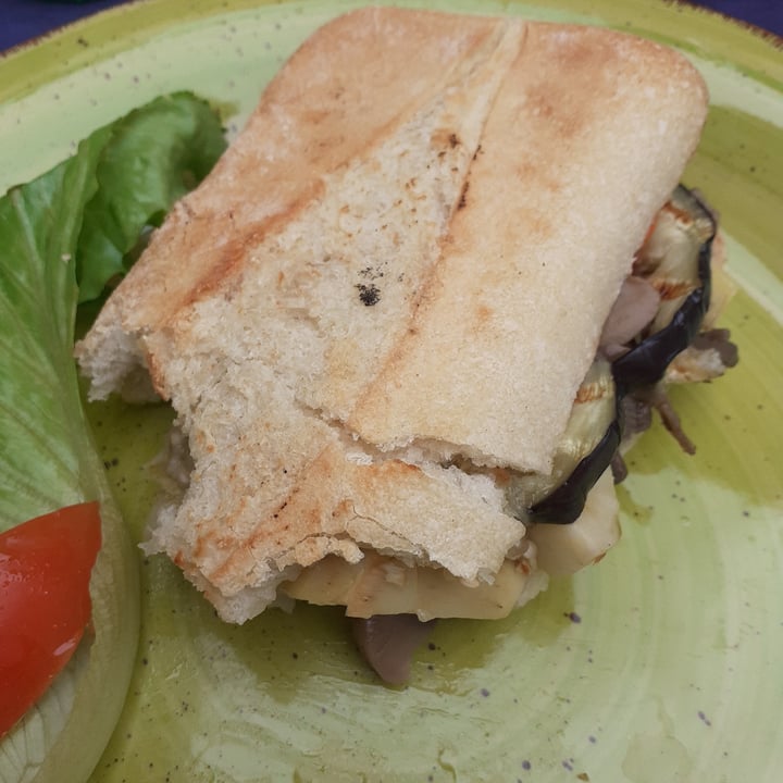 photo of Bar D'Annunzio Panino Con Verdure shared by @arip30 on  25 Sep 2022 - review