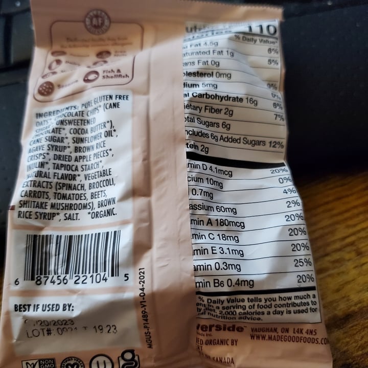 review photo of Made Good Chocolate Chip Granola Minis shared by @findingnewways on 26 May 2022 - review