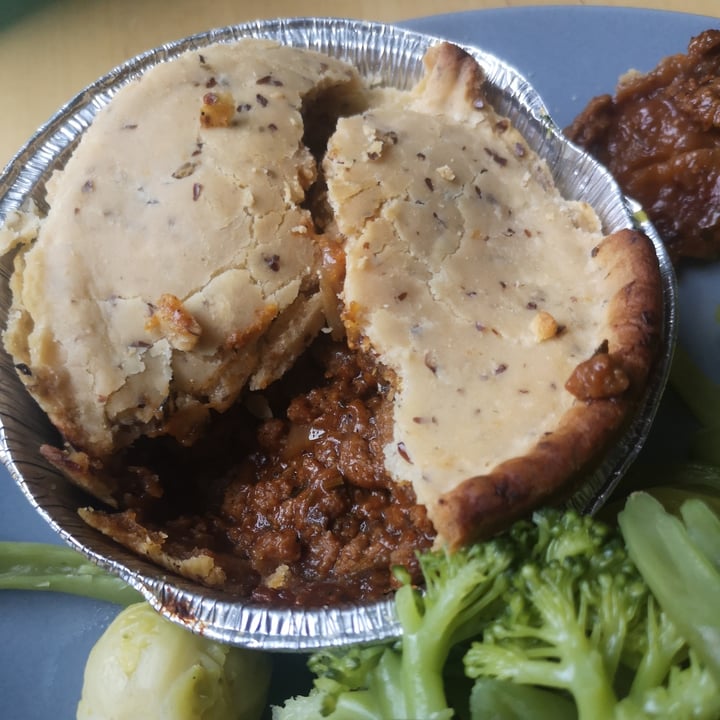 photo of Young Vegans Pie Shop Aussie shared by @sweetsoy on  30 Jul 2020 - review