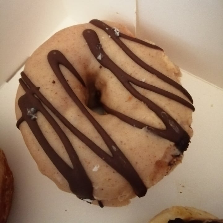 photo of Boneshaker Doughnuts Ciambelle glassate shared by @tiiina on  15 Mar 2022 - review
