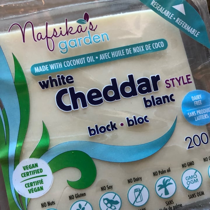 photo of Nafsika's Garden cheddar blanc shared by @aamber on  12 Dec 2021 - review