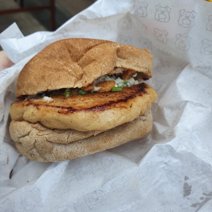 photo of Three Buns Quayside TiNDLE™ Hustle shared by @ybgfry on  06 Jun 2021 - review