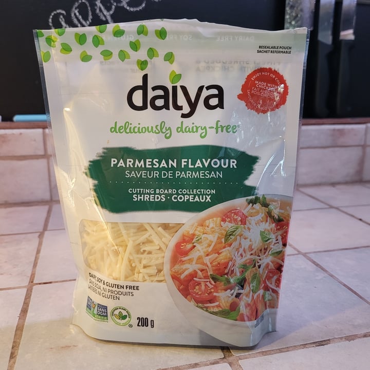 photo of Daiya Parmesan Râpé shared by @luizfuko on  17 Nov 2021 - review