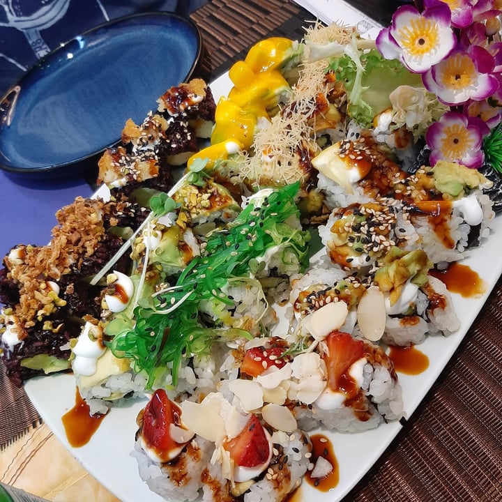 photo of Ristorante Sushi House Misto Sushi Vegan shared by @maryquitecontrary on  27 Oct 2022 - review