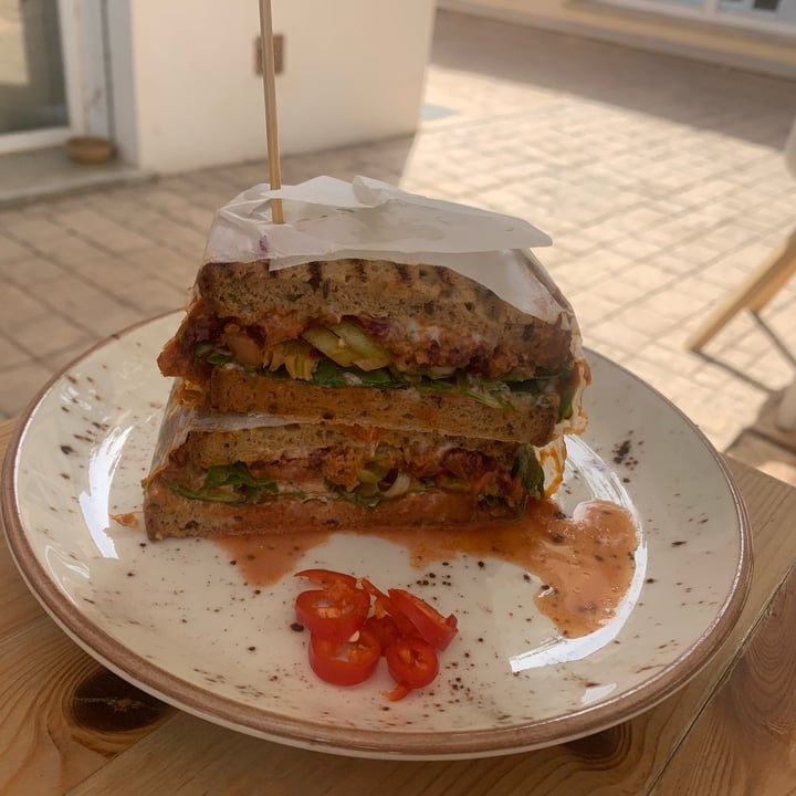 review photo of Donna Vegana Bollonesse sandwich shared by @marisa81 on 02 Sep 2022 - review