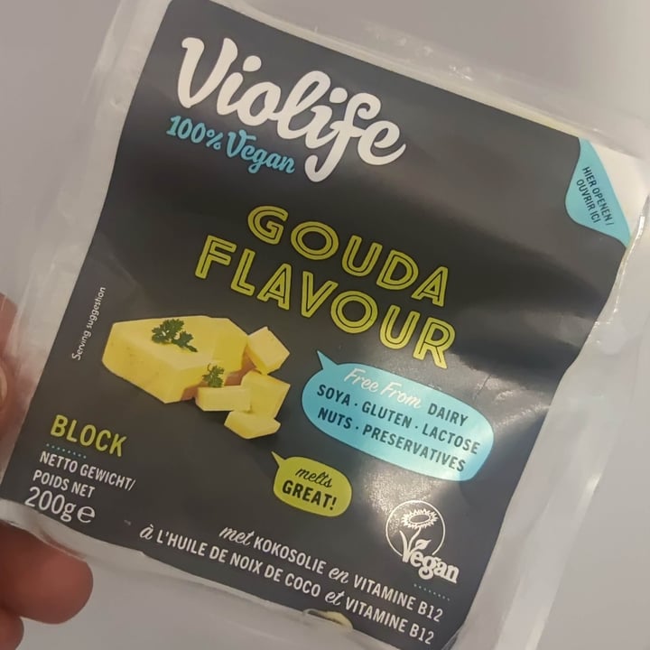 review photo of Violife Gouda Flavour Block shared by @flavia91 on 06 Jul 2022 - review