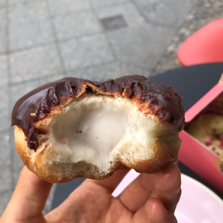 photo of Brammibal's Donuts Boston Cream shared by @david- on  09 Oct 2021 - review