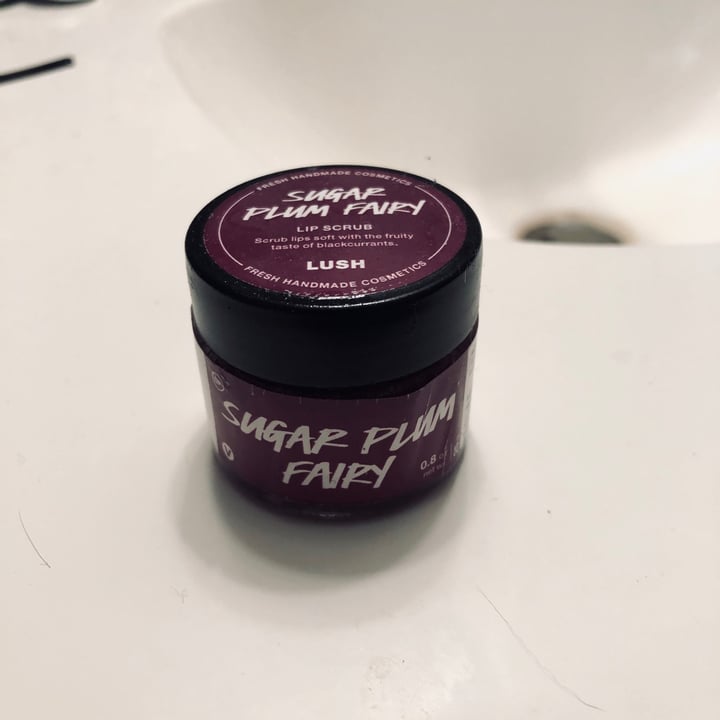 photo of LUSH Fresh Handmade Cosmetics Sugar plum fairy Lip Scrub shared by @oddrey on  24 May 2020 - review