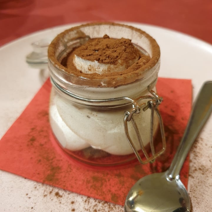 photo of Pizzeria Trattoria da Da' Tiramisu Vegan shared by @carmenveganblogger on  25 Mar 2022 - review