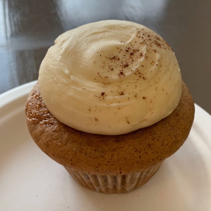 photo of Let Them Eat Cake Vegan Apple hill shared by @veghui on  28 Nov 2019 - review