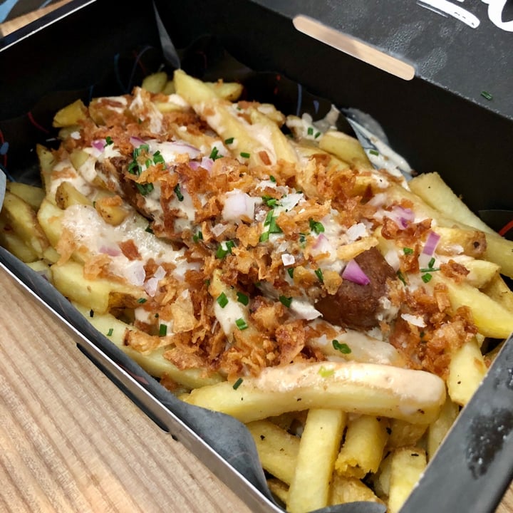 photo of Guakame Street Food Currywurst con salsa bacon shared by @eusonbita on  25 Oct 2021 - review