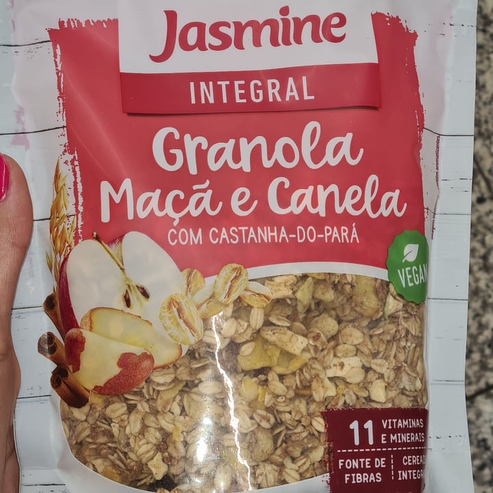 review photo of Jasmine Granola banana e canela shared by @juliafrascati on 07 May 2022 - review