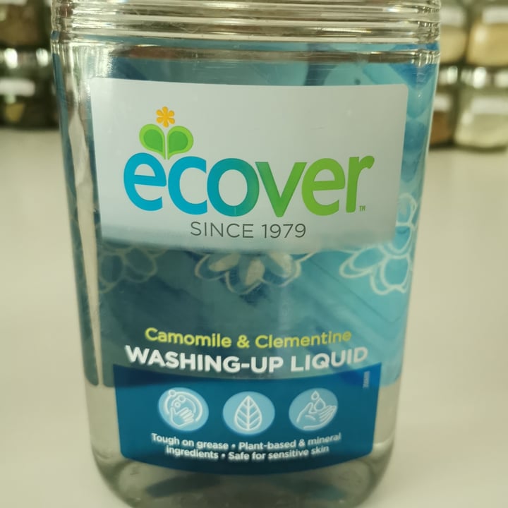photo of Ecover Washing-up Liquid Camomille & Clementine shared by @dudagraziano on  21 May 2020 - review