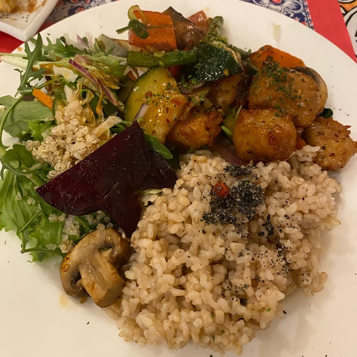 review photo of TerraZen Centre Sweet and sour chicken shared by @mmitsi on 05 Mar 2022 - review