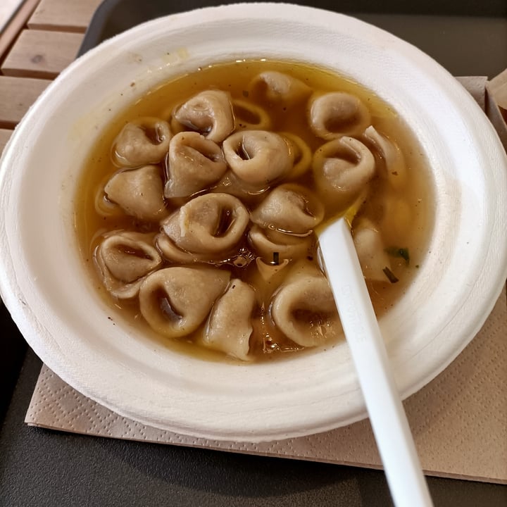 photo of ZEM Vegan Bistrot Tortellini Con Arrosto Di Ceci shared by @giancarlo on  01 Feb 2023 - review
