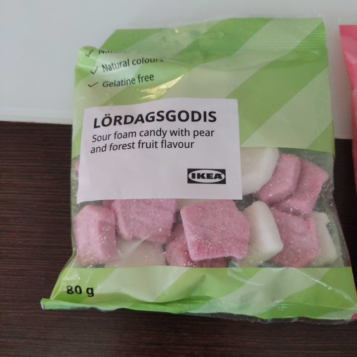 photo of Ikea LÖRDAGSGODIS Sour foam candy with pear and forest fruit flavour shared by @laubcn87 on  17 May 2022 - review