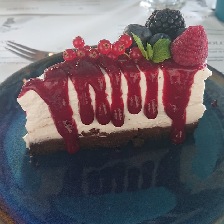 photo of Romeow Cat Bistrot White Cake shared by @gab21 on  07 Aug 2022 - review