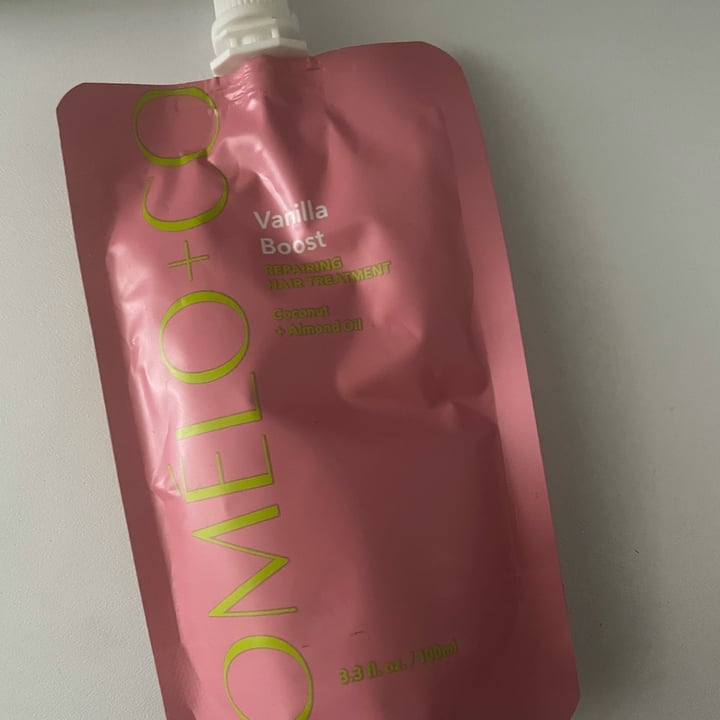 photo of POMELO+CO. Maschera per capelli Vanilla Boost shared by @ndnspn on  23 Mar 2022 - review