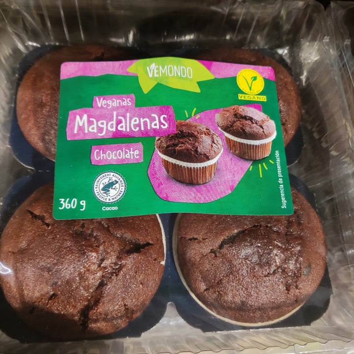 photo of Vemondo Magdalenas chocolate shared by @veganaynormal on  22 Dec 2021 - review