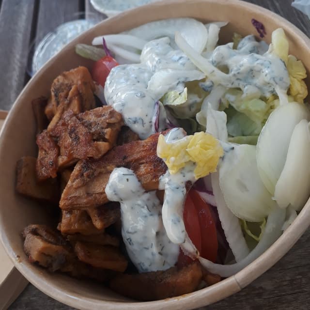 Foto del plato “Döner Box”