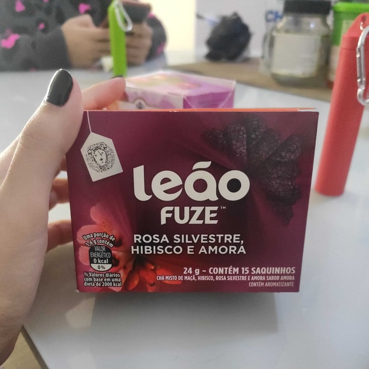 review photo of Chá Leão Chá de hibisco, rosa silvestre e amora shared by @renataconstante on 08 May 2022 - review