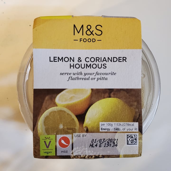 photo of Marks & Spencer Food (M&S) Lemon and Coriander Houmous  shared by @moosewong on  05 Mar 2021 - review