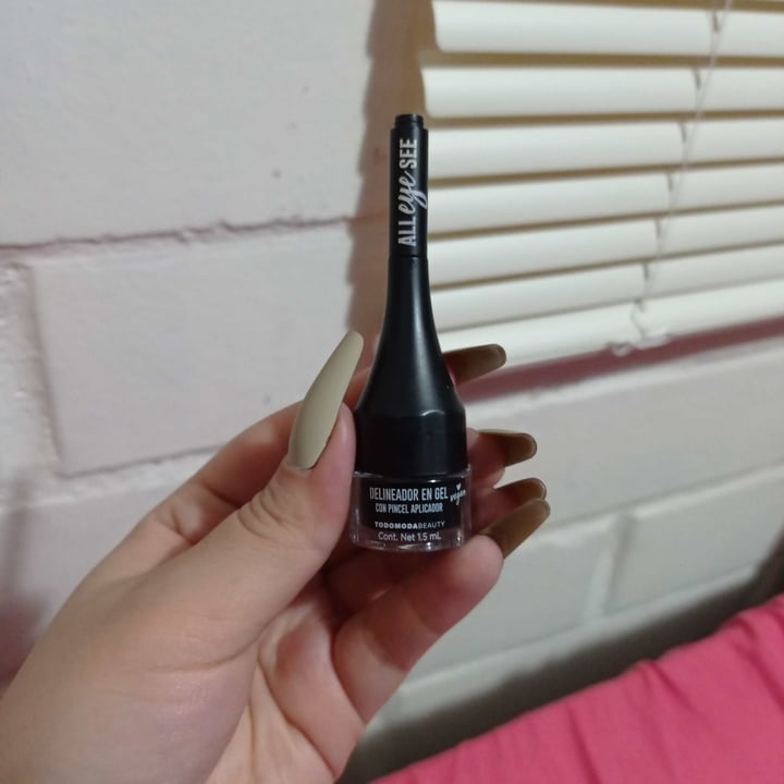 photo of Todomoda Beauty Delineador en gel shared by @rulos on  04 Oct 2021 - review