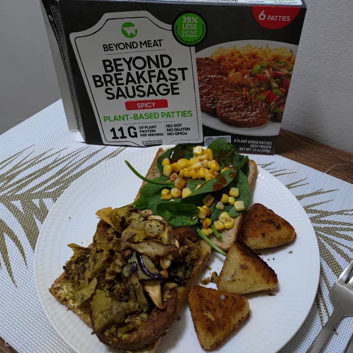 photo of Beyond Meat Beyond Breakfast Sausage Spicy shared by @stevenneoh on  26 Mar 2021 - review