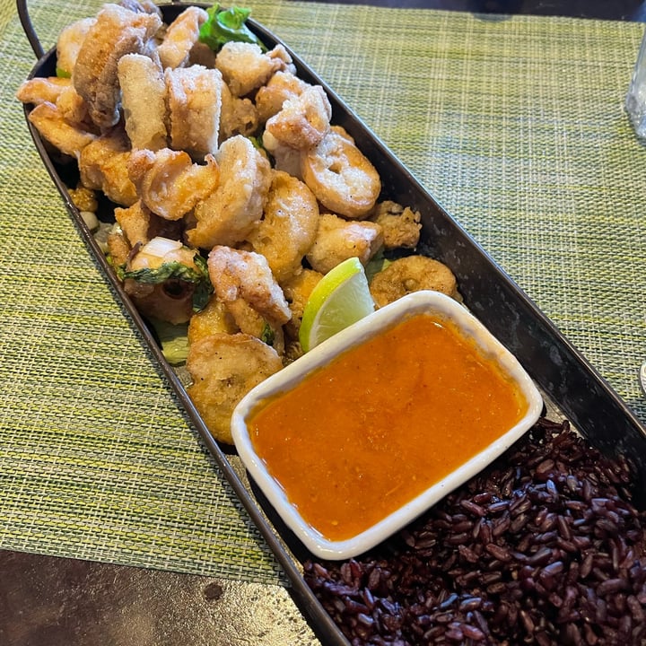 photo of Âu Lạc LA Calamari shared by @trinakm on  22 Jul 2022 - review