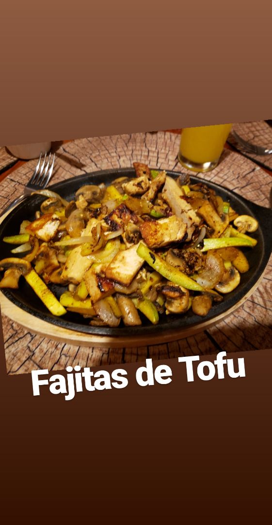review photo of La Casa Del Pan, Panadería, Tienda y Restaurante Vegano y Vegetariano Fajitas De Tofu shared by @janettecarrillo on 17 Jan 2020 - review