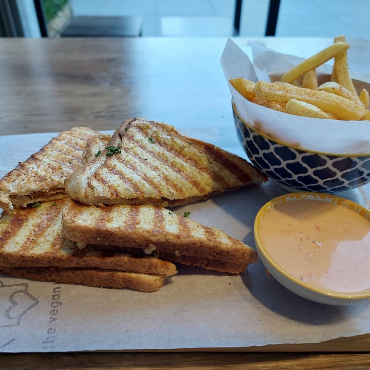 photo of The Vegan Chef Umhlanga Cheese and Vacon Toastie shared by @xica4z on  27 May 2022 - review