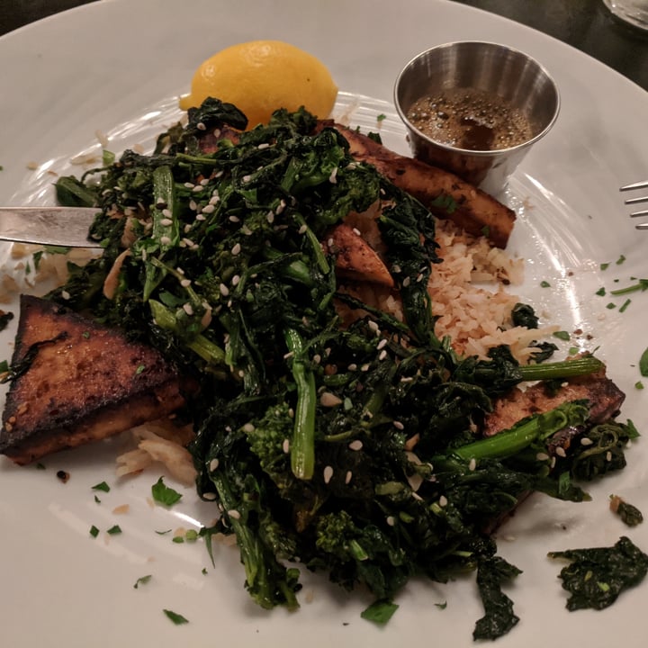 photo of Tula Kitchen Sesame crusted tofu shared by @regimack on  02 Aug 2021 - review