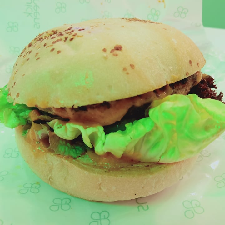 photo of Quick Greens - Funan Sweet heat stack Burger shared by @veganspicegirl on  12 Jun 2022 - review