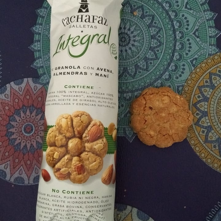 photo of Cachafaz Galletas Integral de Granola con Avena, Almendra y Mani shared by @digiorello on  25 Jul 2021 - review