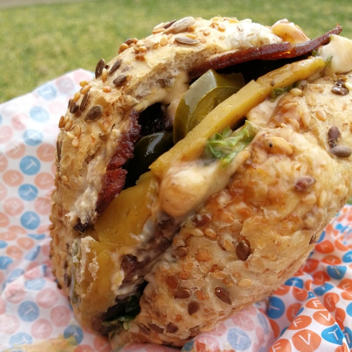 photo of The Fussy Vegan Smokey Jalapeno Burger shared by @yuyubunny on  29 Aug 2020 - review