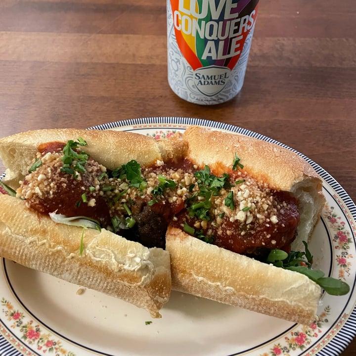 photo of DC Vegan Meatball Hero shared by @jetlaggedlauryn on  11 Dec 2022 - review