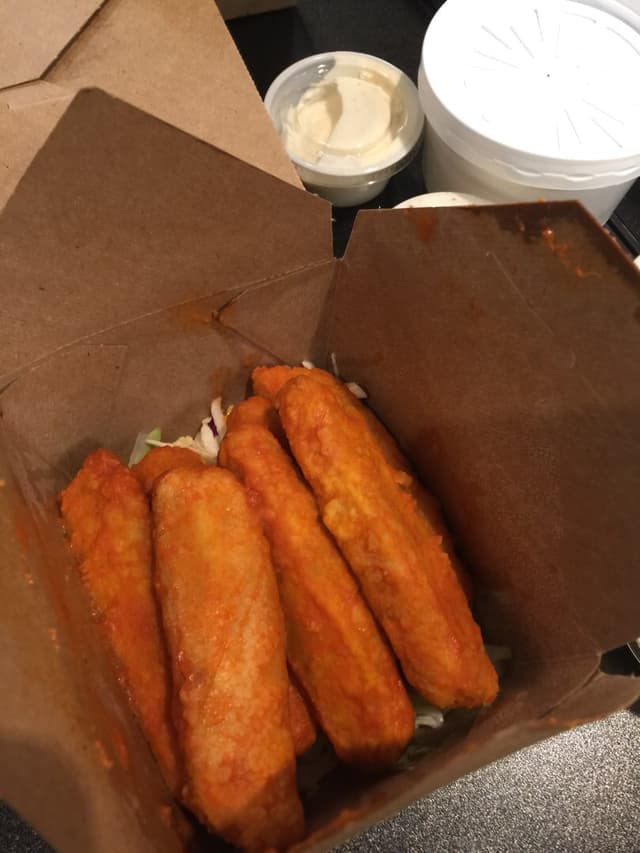 「Chicken wings」の料理の写真