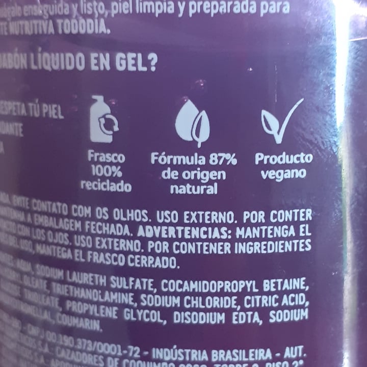 photo of Natura Sabonete liquido ameixa e flor de baunilha shared by @tainaluci on  05 Jan 2022 - review