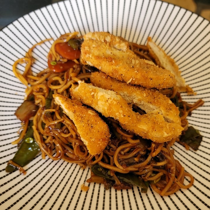 review photo of Gardein chick'n fingers shared by @sleekitty on 02 Oct 2022 - review