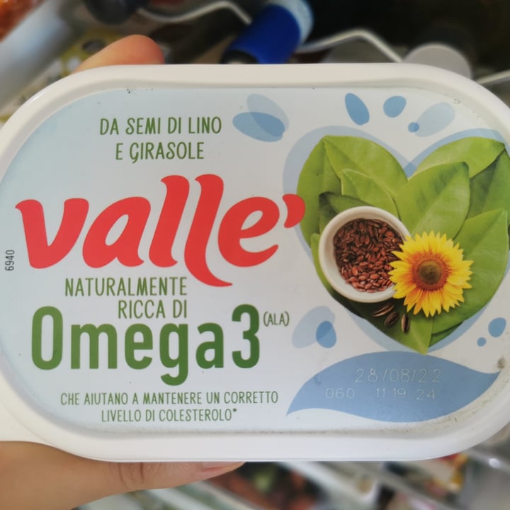 photo of Valle' Valle' Omega 3 shared by @vegveggy on  02 Jul 2022 - review