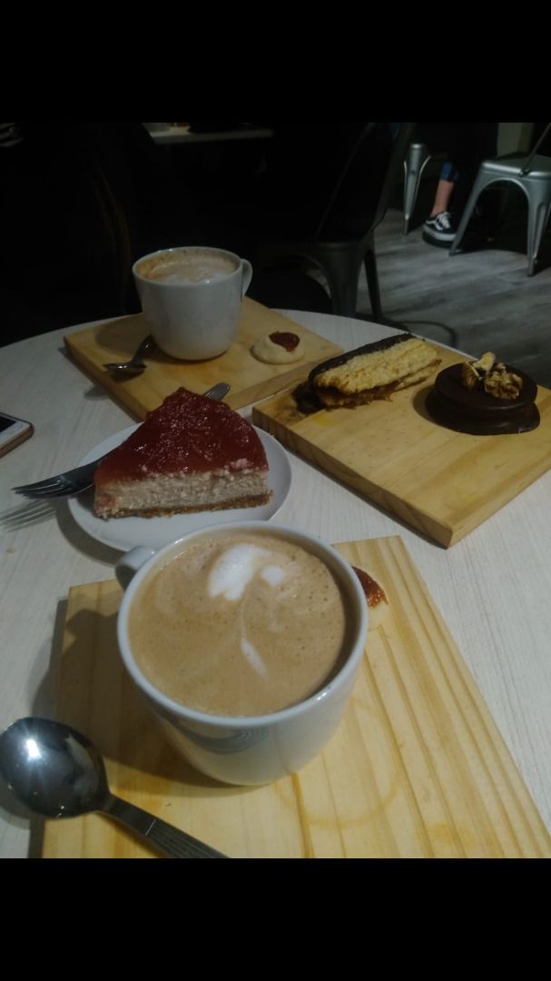 photo of Vica (Delivery Only) Cheesecake de frutos rojos shared by @fiamapicco on  01 Aug 2019 - review