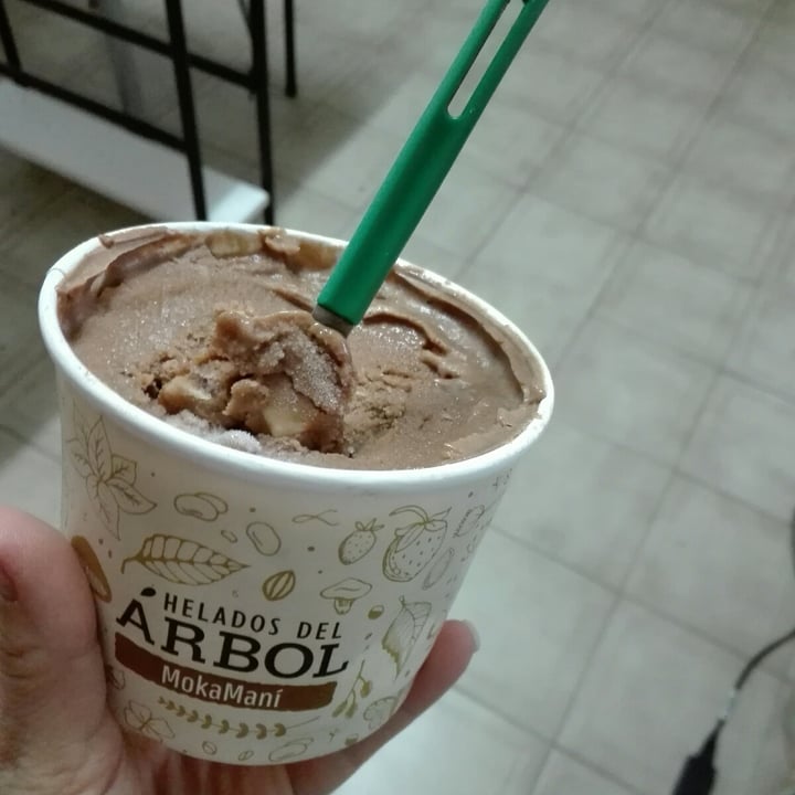 photo of Helados del Árbol Moka con Chunks de Maní shared by @vir725 on  21 Sep 2021 - review