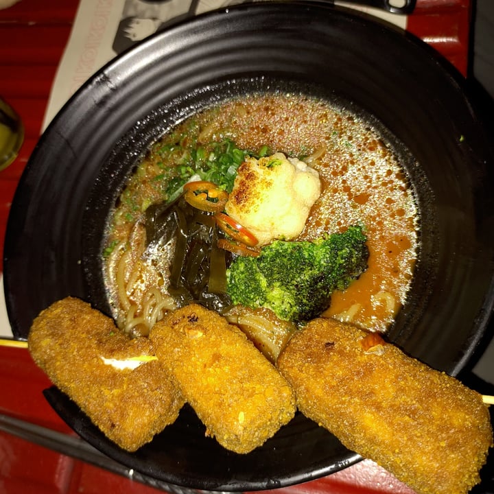 photo of KOI Beer & Dumplings - Lavalleja Dragon Ramen (picante) shared by @noeschulz on  19 Mar 2022 - review