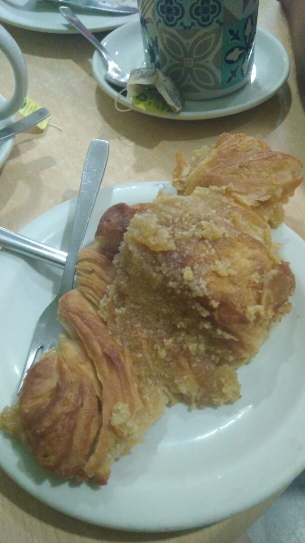 photo of TRES SEMILLAS Croissant con crema de almendra shared by @gottakill on  29 Jul 2019 - review