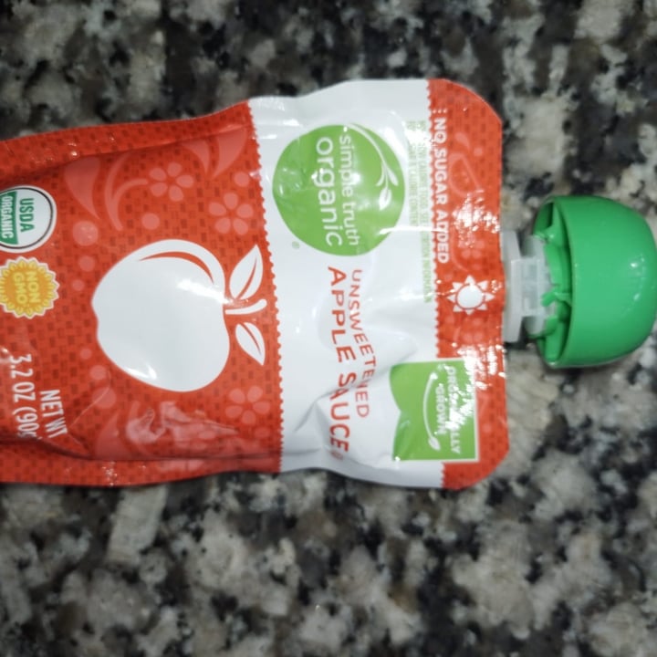 photo of Simple Truth Sweet Apple Sauce shared by @pedromiguelgallardo on  10 Nov 2022 - review