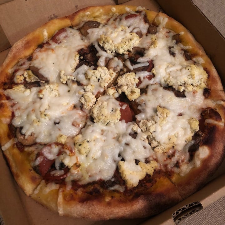 photo of Ethos Vegan Kitchen Pizza shared by @autvvmn on  13 May 2021 - review